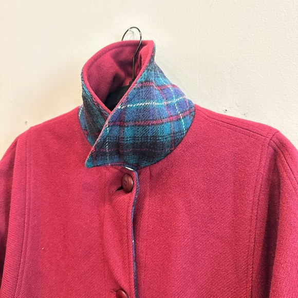 Woolrich Vintage Burgundy Women's Wool Coat Size Medium - Picture 8 of 11